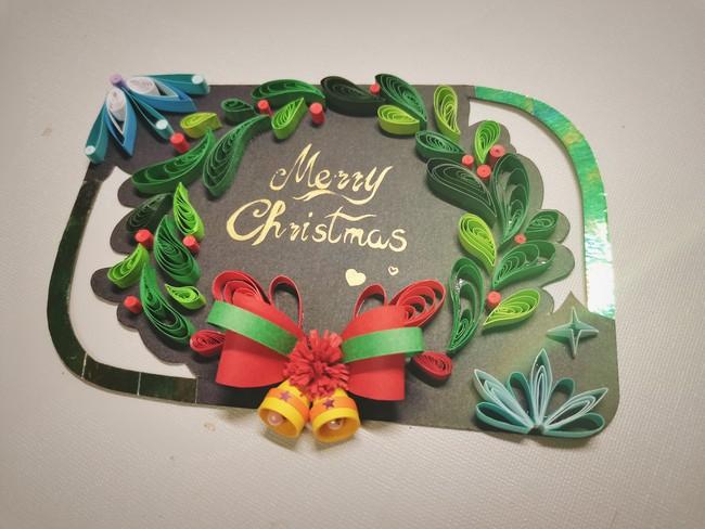 圣诞节怎么用衍纸做贺卡 用衍纸做贺卡