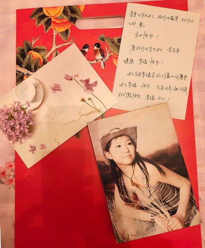 结婚时爸妈给女儿的贺卡 妈妈给女儿贺卡